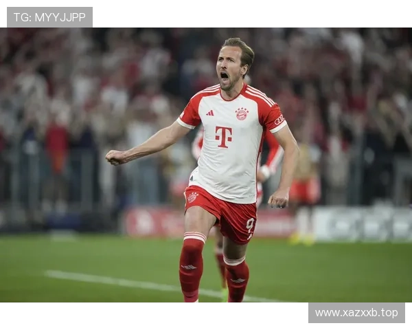 拜仁半场两球领先凯恩帕夫破门